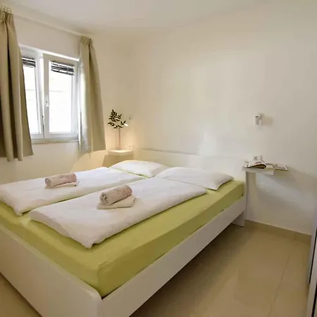 Апартаменты Terrace Flat 300 Mt From *