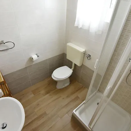 Terrace Flat 300 Mt From Zambratija (Istria)