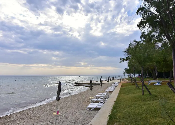 Apartman Terrace Flat 300 Mt From *